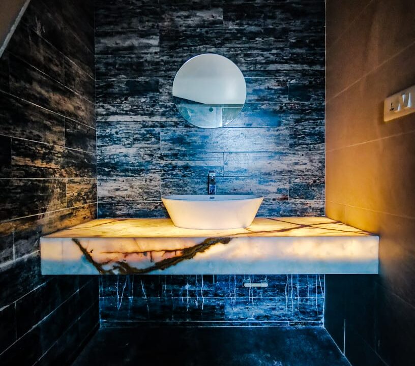 4BHK flat for sale in Cunningham Road