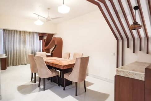 4BHK flat for sale in Cunningham Road