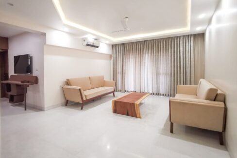 4BHK flat for sale in Cunningham Road