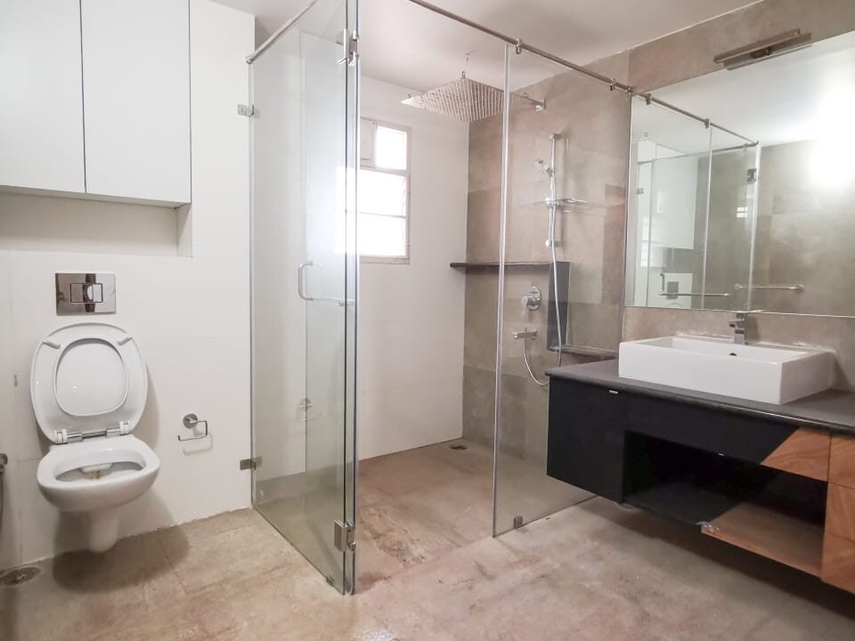 4BHK flat for sale in Cunningham Road