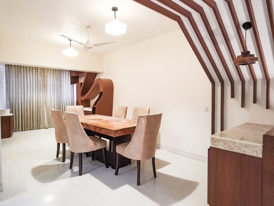 4BHK flat for sale in Cunningham Road
