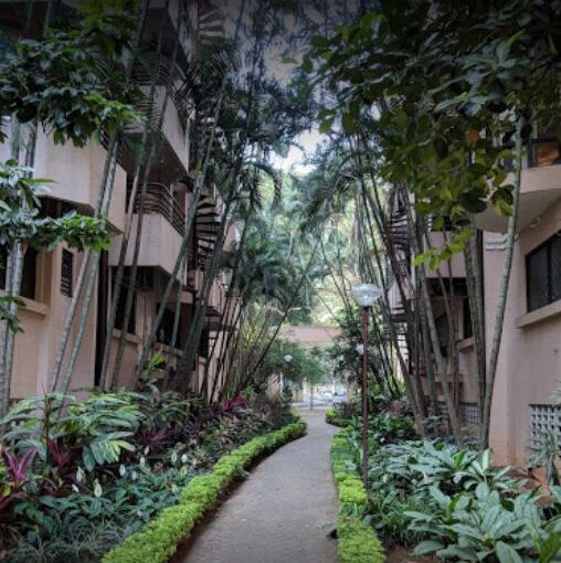 4BHK flat for sale in Cunningham Road