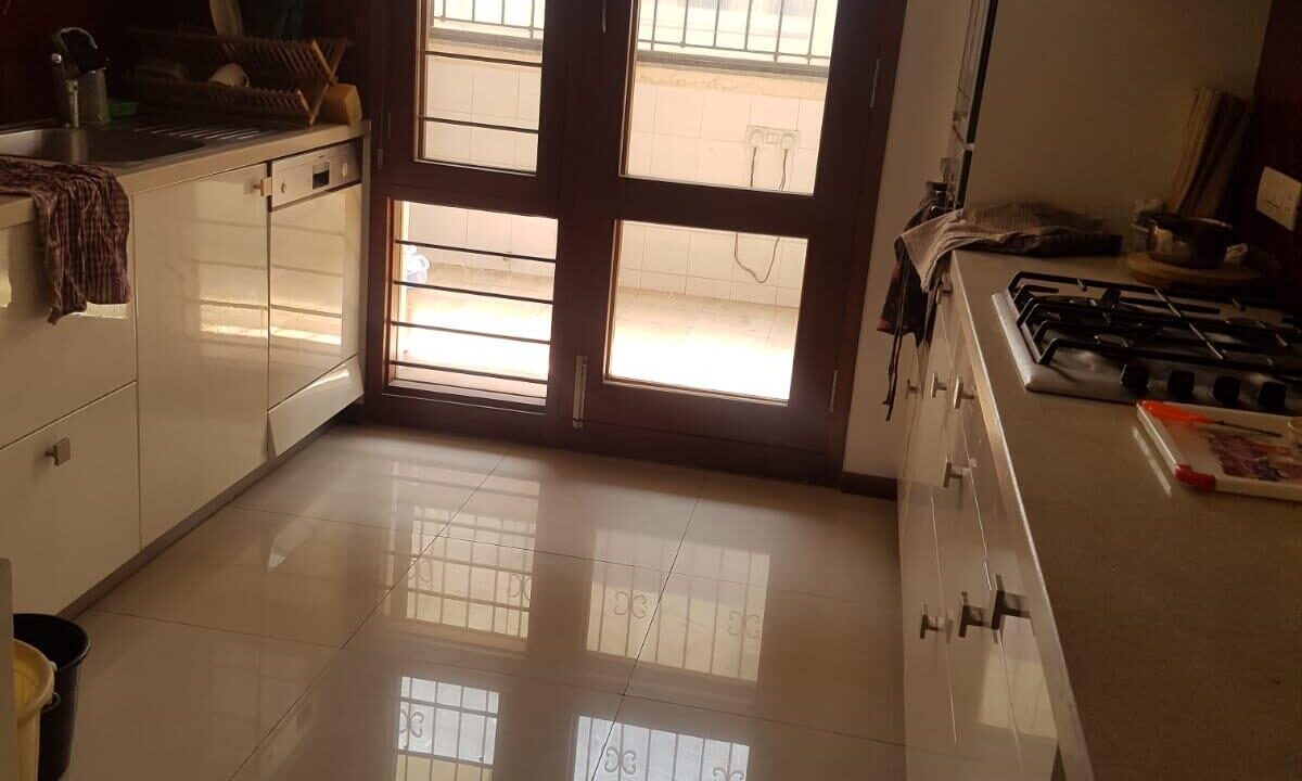 321799872O-1633364241619