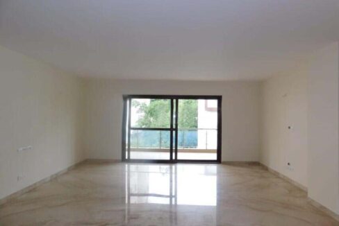 370040068O-1657129164532