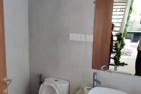 WhatsApp Image 2022-10-10 at 13.08.50 (1)