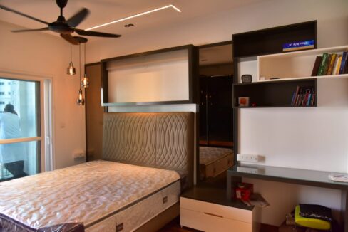 WhatsApp Image 2025-12-12 at 15.53.41 (1)