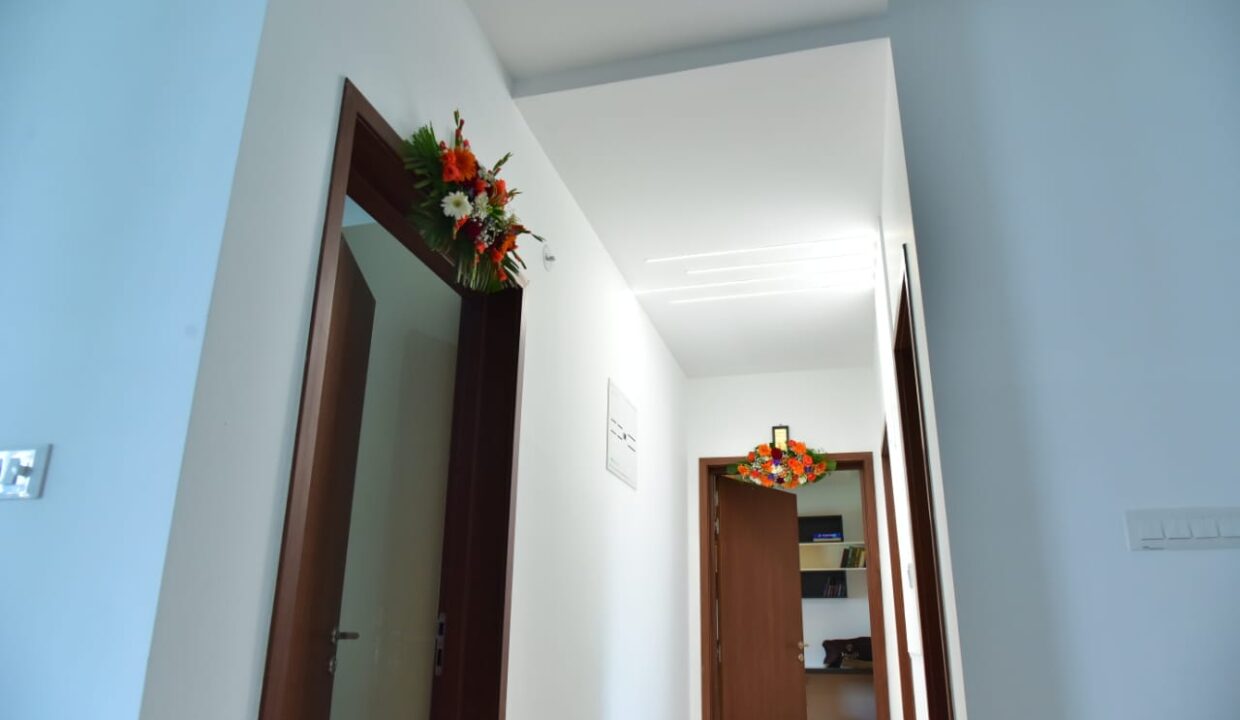 WhatsApp Image 2025-12-12 at 15.53.42 (1)