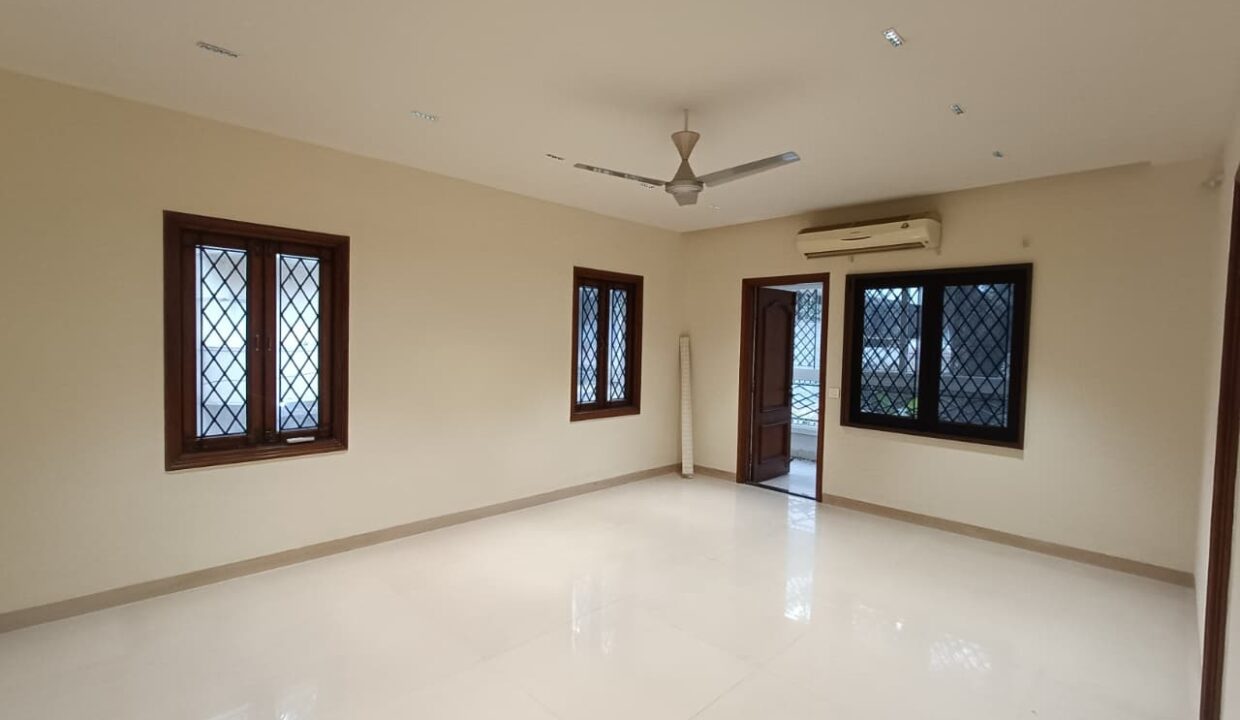 WhatsApp Image 2026-01-15 at 10.30.01