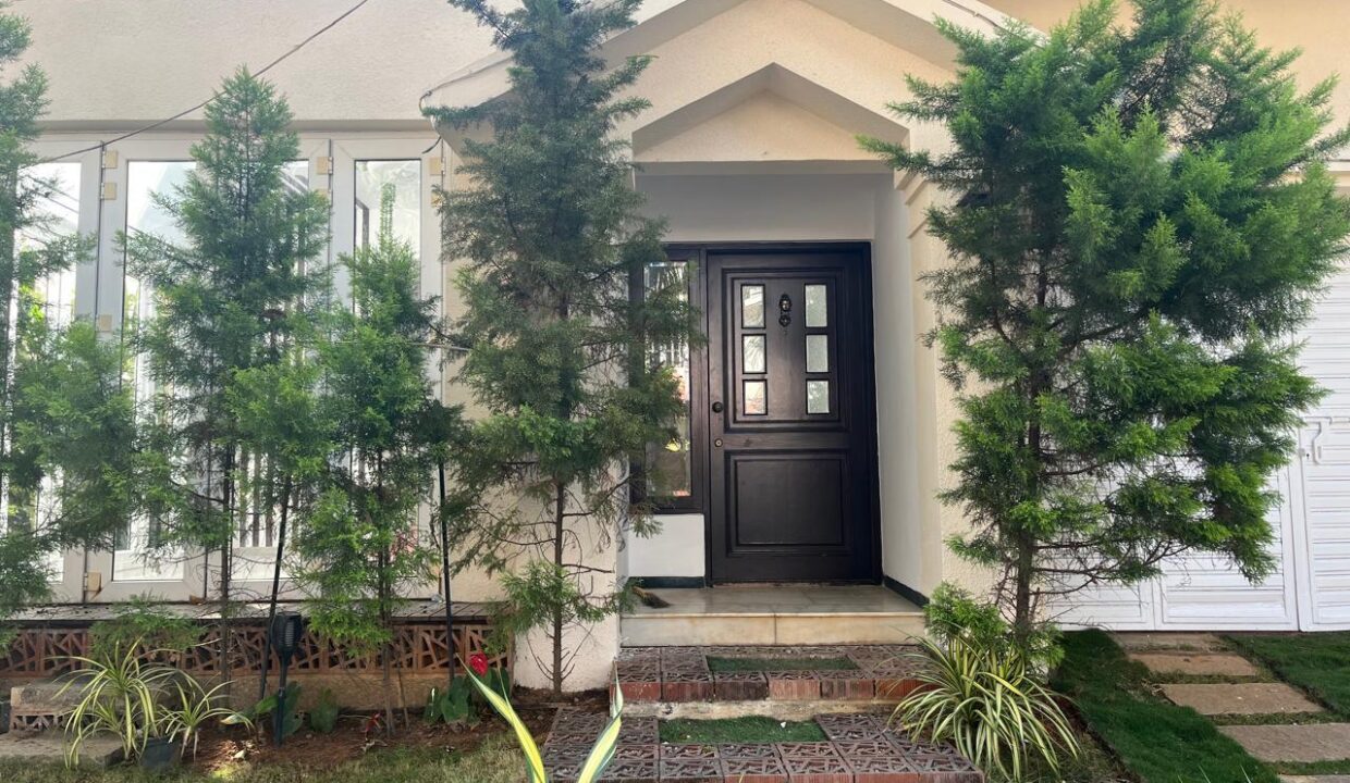 WhatsApp Image 2026-04-23 at 19.02.16 (1)