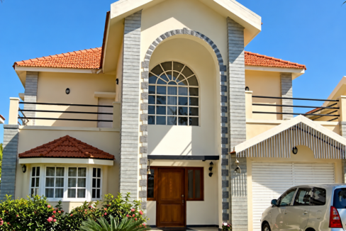 Prestige Bougainvillea Villa Exterior